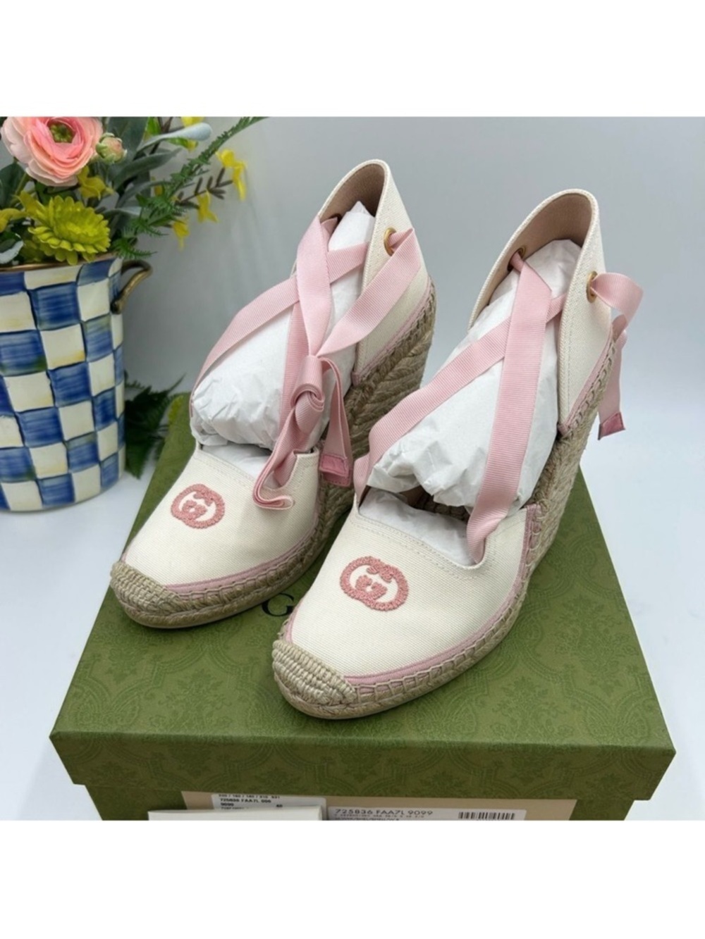 Women’s Gucci white/pink wedge ESPADRILLES size 40 made in Spain